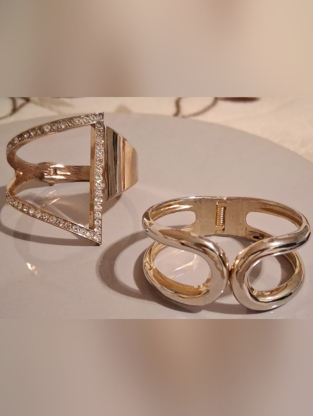 2pcs Chunky Geometric Wide Bracelet For Women Asymmetric Hollow Bangle Bracelet
